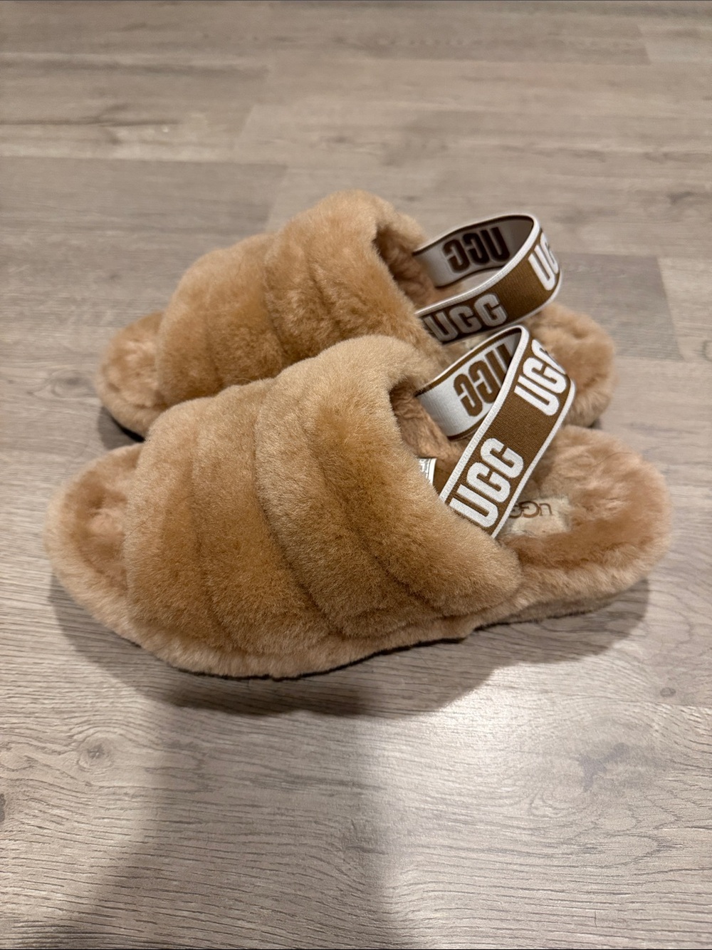 UGG Fluff Yeah Slide Chestnut Tan